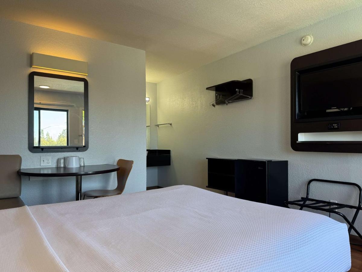 Motel 6-Simi Valley, Ca Екстериор снимка