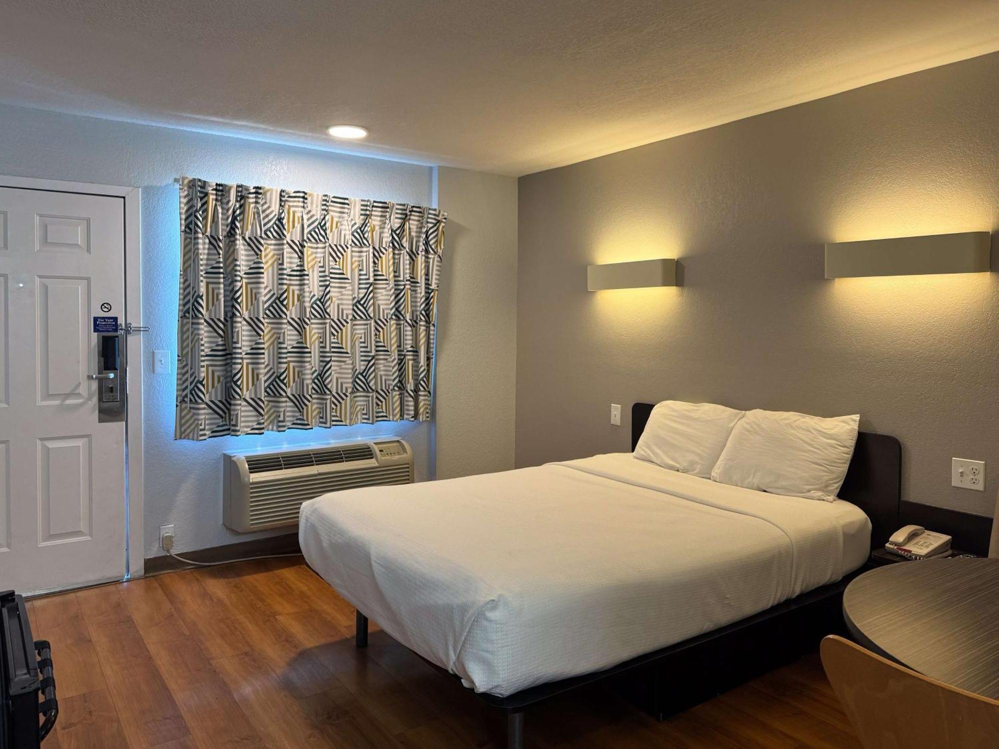 Motel 6-Simi Valley, Ca Екстериор снимка