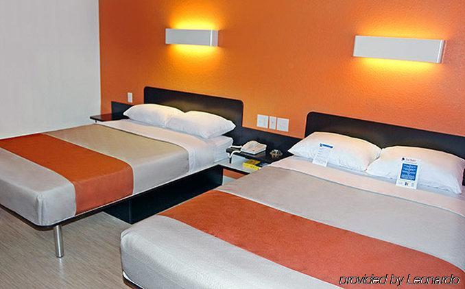Motel 6-Simi Valley, Ca Екстериор снимка